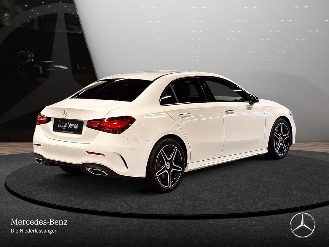 Mercedes-Benz A 250 4MATIC AMG Line