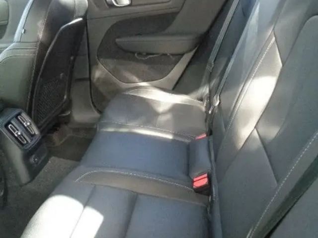 Volvo XC40 R-Design T5