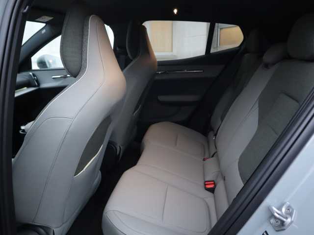 Volvo EX30 Achterwielaandrijving Plus