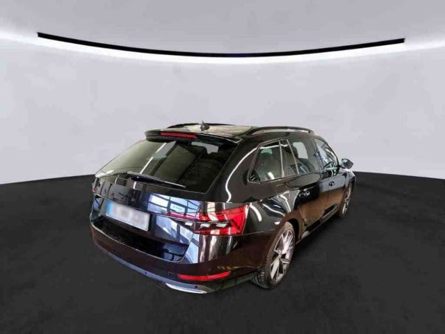 Skoda Superb 2.0 TDI Combi Sportline