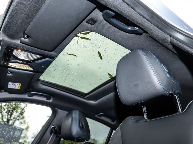 BMW 330 330i M-Sport Sedan