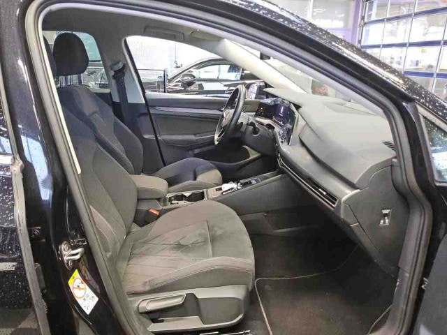 Volkswagen Golf 2.0 TDI DSG Style Variant