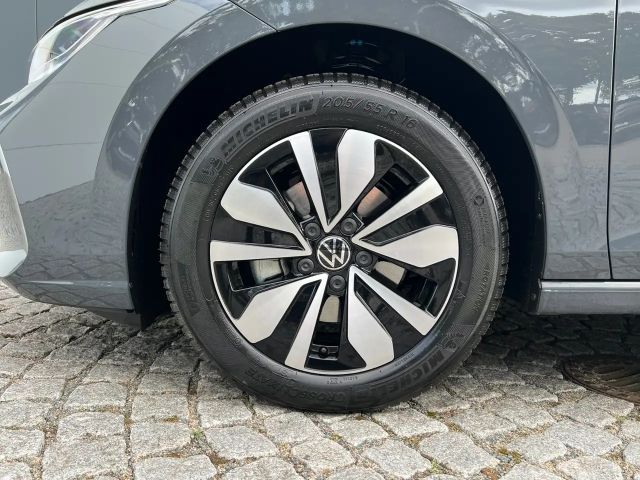 Volkswagen Golf 1.5 eTSI DSG Golf VIII Variant