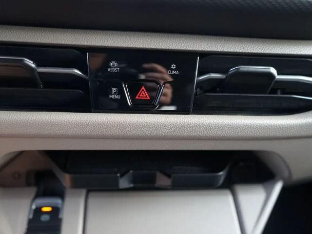 Volkswagen Multivan 2.0 TDI Life T7