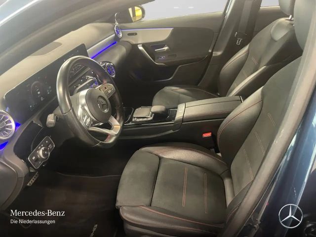 Mercedes-Benz A 250 A 250 e AMG Line