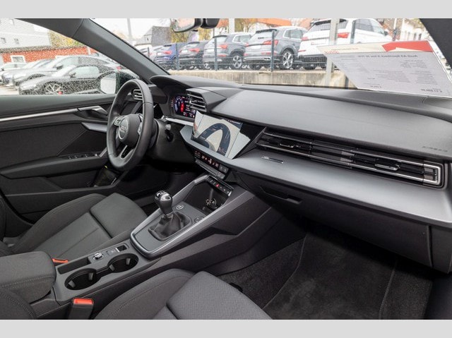 Audi A3 30 TFSI S-Line Sportback