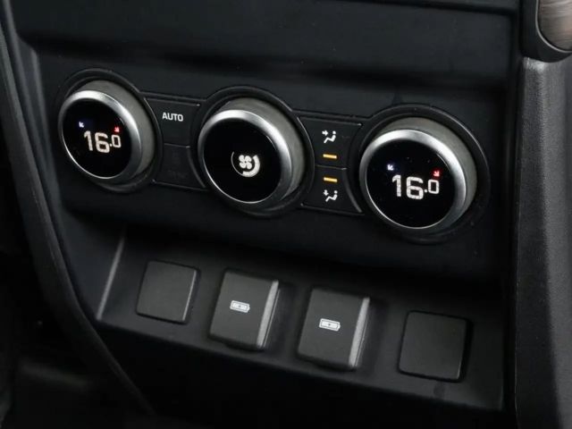 Land Rover Defender 110 D250 SE