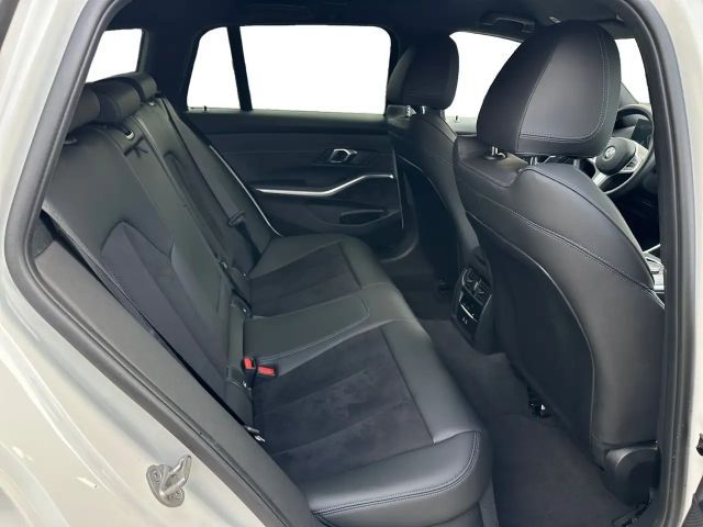 BMW 320 320d M-Sport Touring