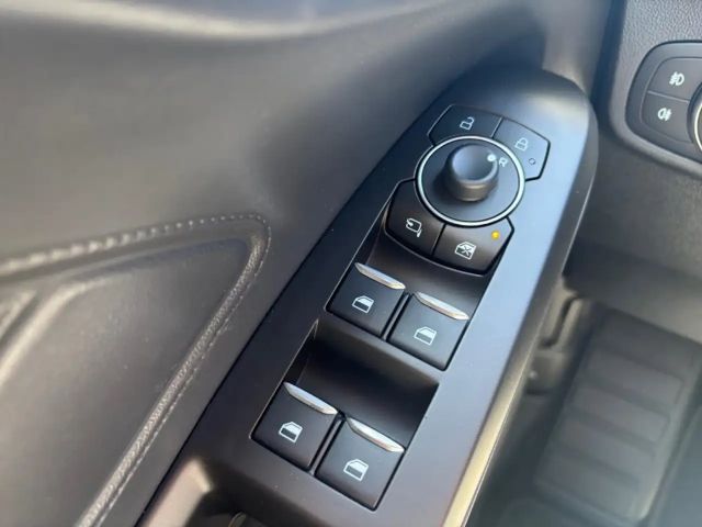 Ford Focus EcoBoost ST Line