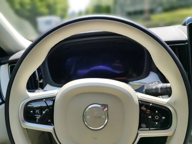 Volvo XC60 AWD Dark T8 Ultra