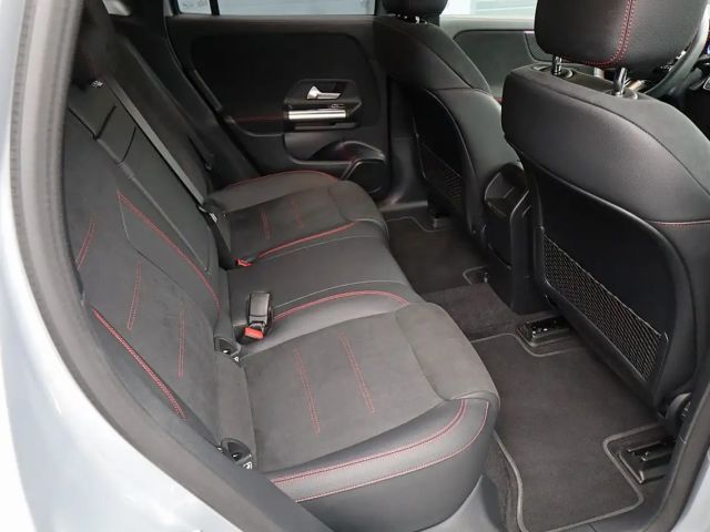 Mercedes-Benz EQA 300 4MATIC