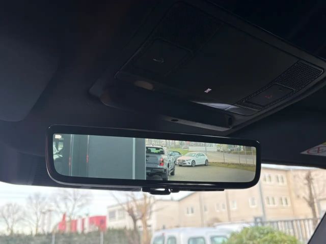 Land Rover Defender 110 D200 Dynamic SE