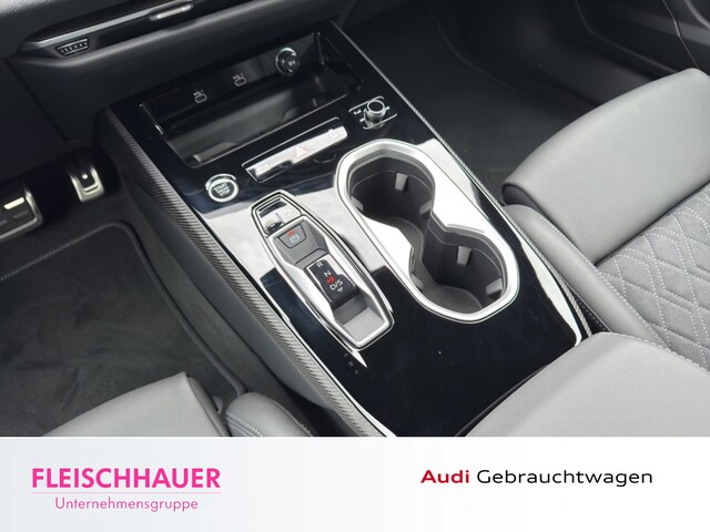 Audi A6 Avant Quattro S-Tronic