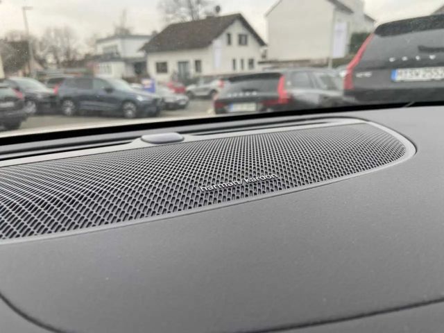 Volvo V60 Cross Country AWD Ultimate