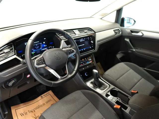 Volkswagen Touran 1.5 TSI DSG