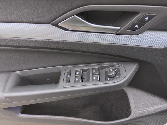 Volkswagen Golf 1.5 eTSI DSG