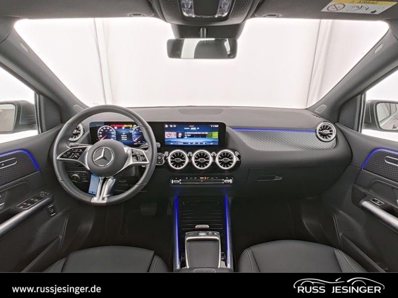 Mercedes-Benz B 180 Sedan