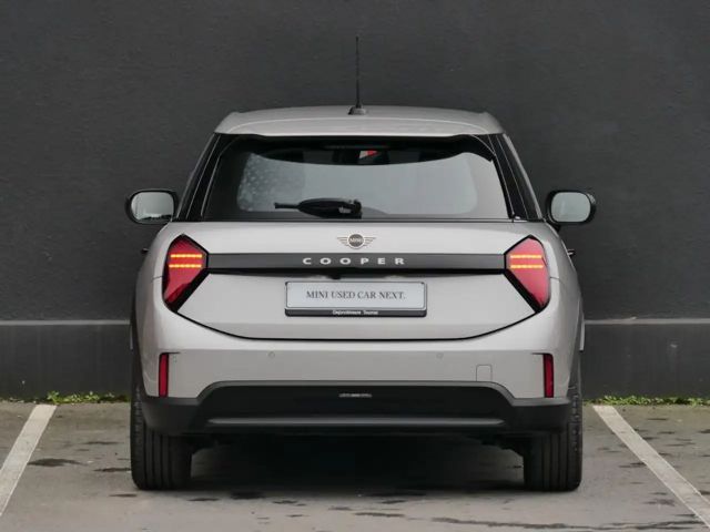 MINI Cooper Essential