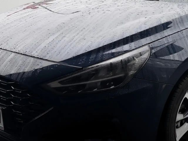 Hyundai i30 Advantage Hybrid T-GDi