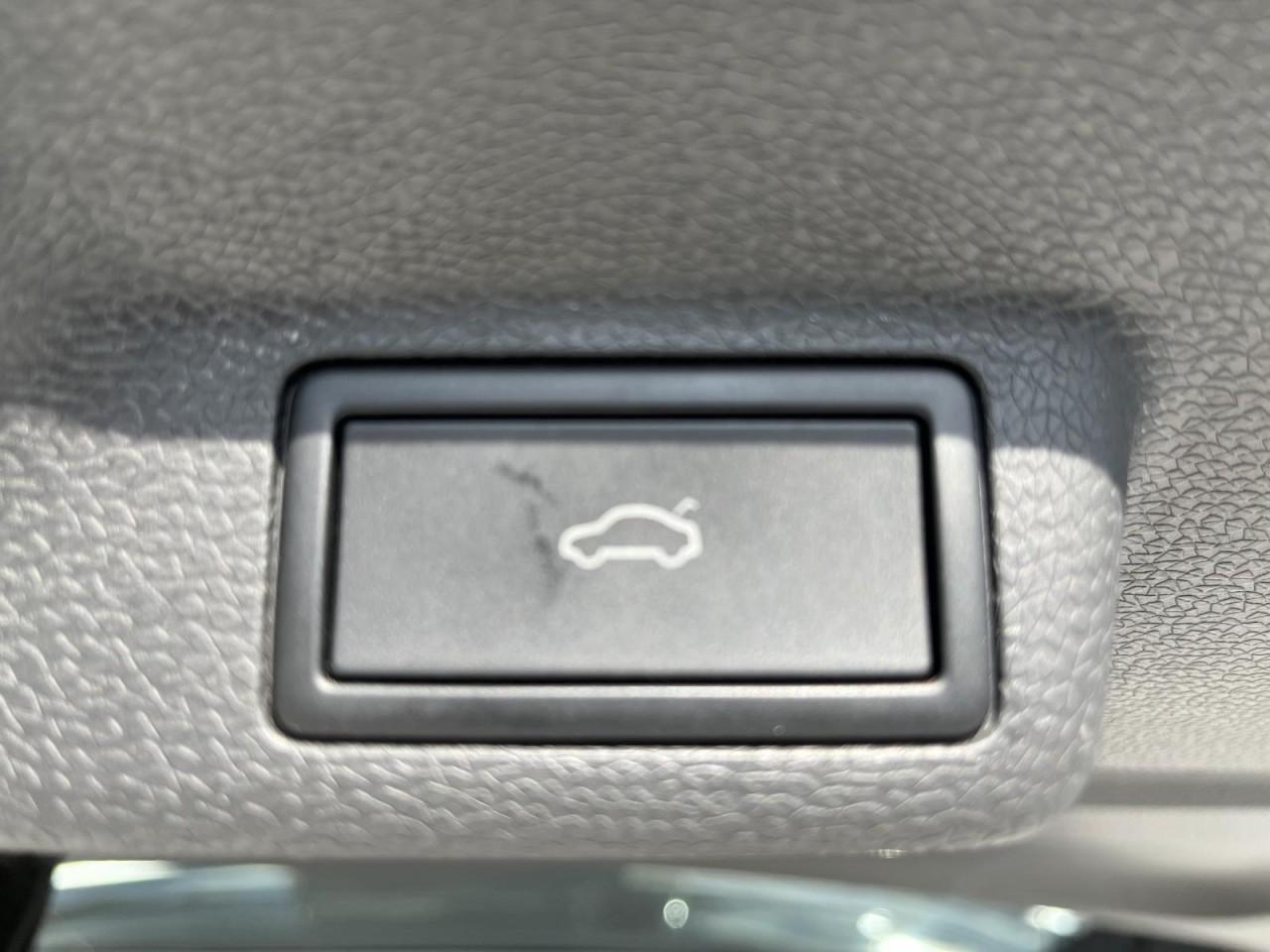 Volkswagen ID.Buzz Cargo ID.Buzz Cargo KR (Rear View,AHK,Fahrer-Assistenz