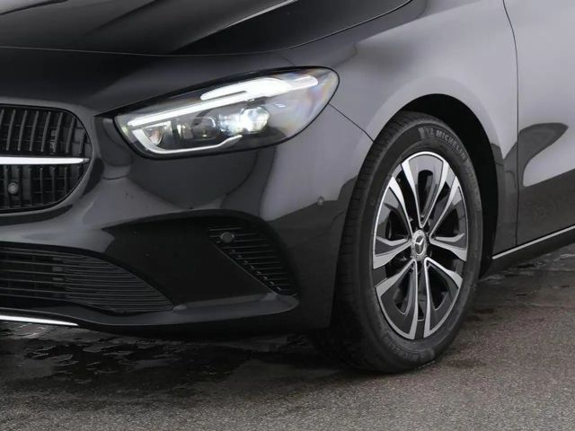 Mercedes-Benz B 200 B 200 d Sedan