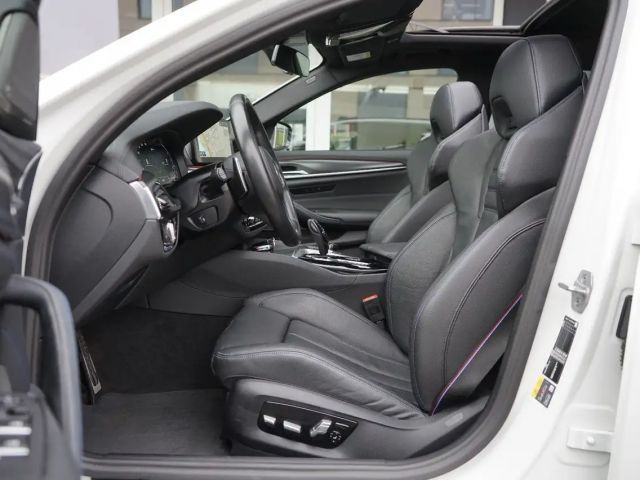 BMW 530 530e M-Sport xDrive