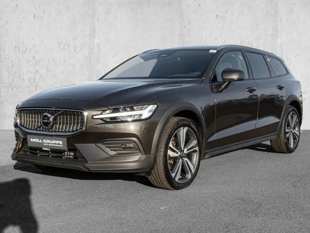 Volvo V60 AWD Plus
