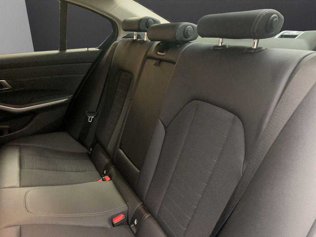 BMW 320 320e Advantage pakket Sedan