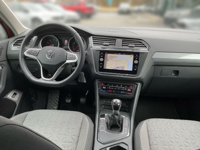 Volkswagen Tiguan 1.5TSI 130PS ACC.5J-G.NAVI.2xPDC.LED.LKRD-HZG.SHZ