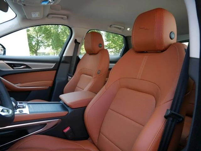 Jaguar F-Pace D200 R-Dynamic S