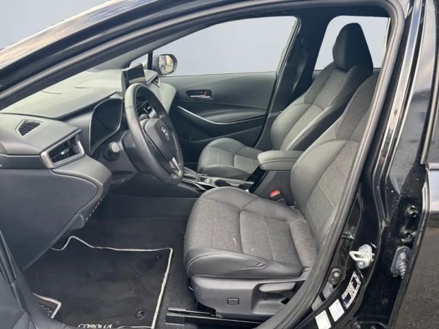 Toyota Corolla Hybride Team D