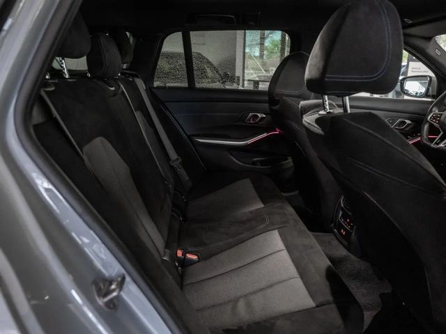 BMW 320 320d M-Sport Touring xDrive