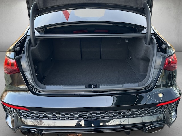 Audi RS3 Quattro S-Tronic Sedan