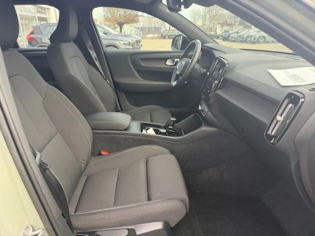 Volvo XC40 AWD Plus Recharge Twin Engine