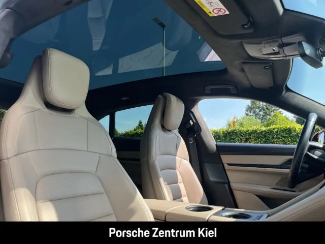 Porsche Taycan Cross Turismo Turbo