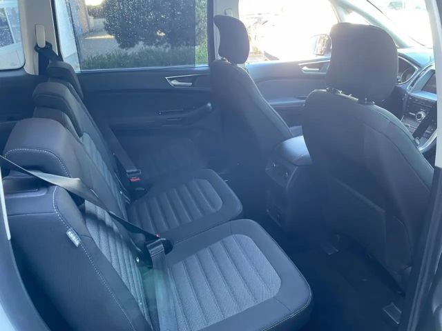 Ford Galaxy Titanium