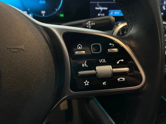 Mercedes-Benz EQA 300 4MATIC