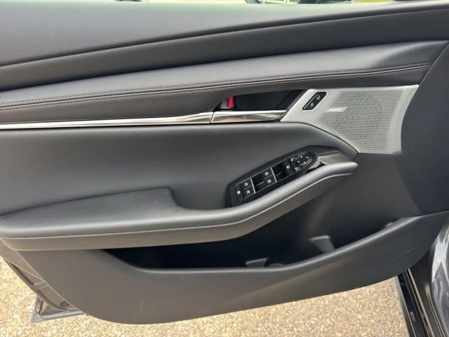 Mazda 3 SkyActiv Takumi e-Skyactiv