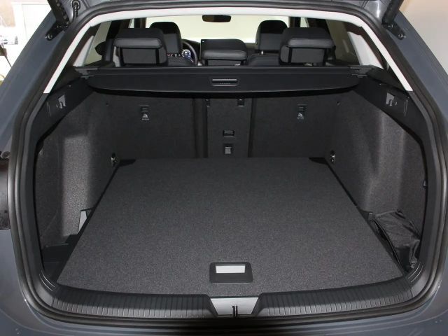 Volkswagen Golf Business DSG Variant