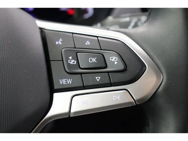 Volkswagen Touran 1.5 TSI DSG R-Line