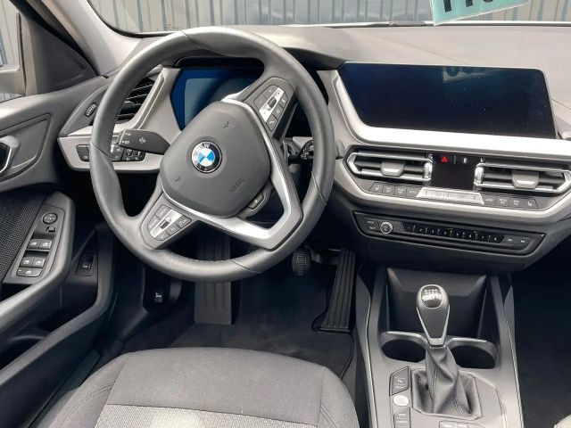 BMW 116 116i 5-deurs Sedan