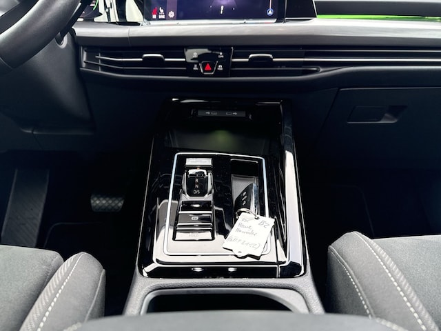 Volkswagen Golf 1.5 eTSI DSG Golf VIII Style