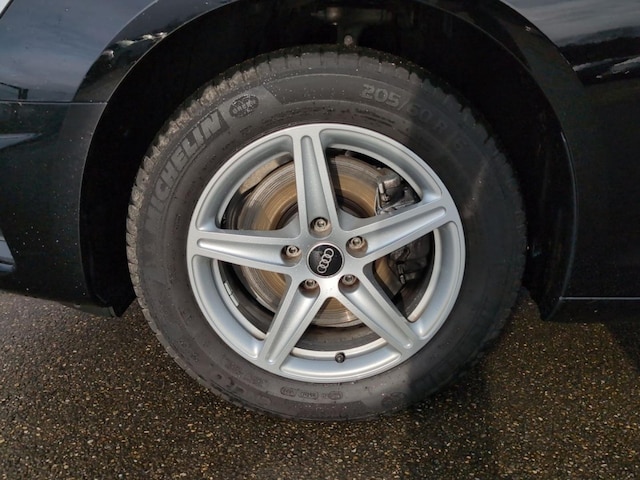 Audi A4 35 TFSI Avant S-Tronic