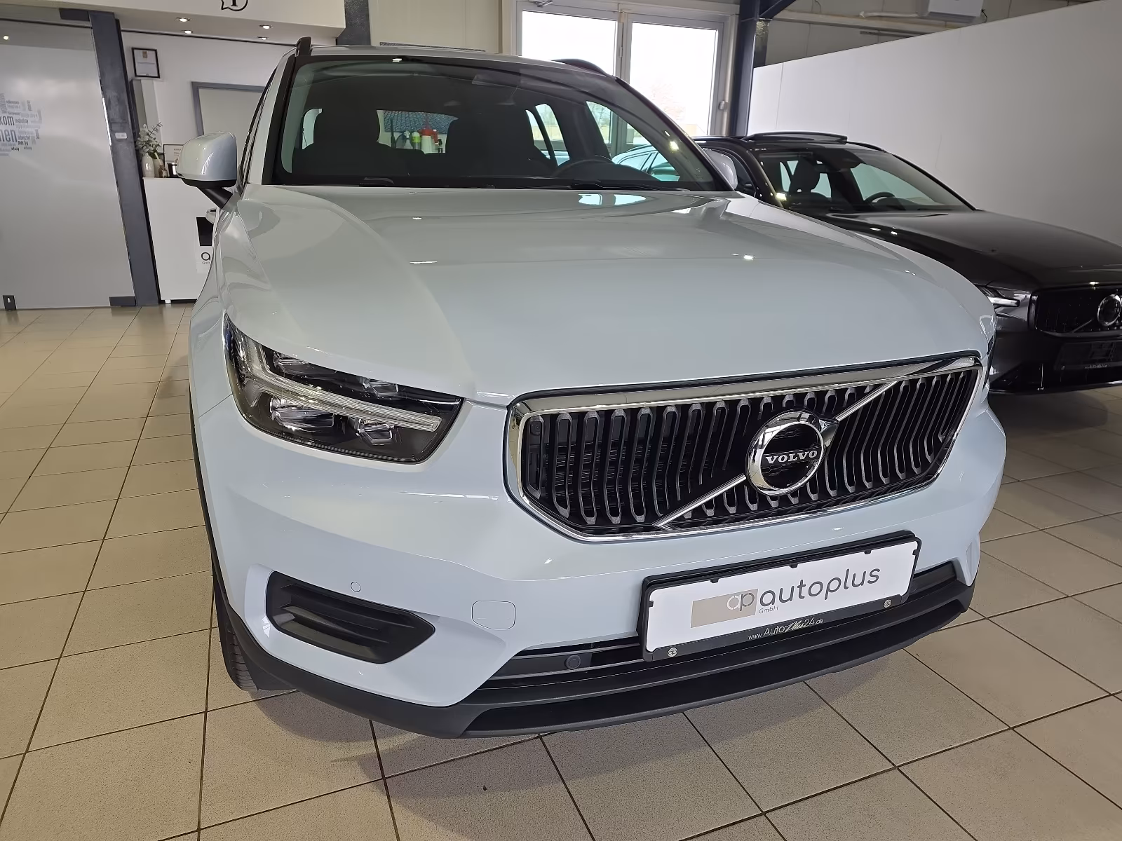 Volvo XC40 Core Momentum