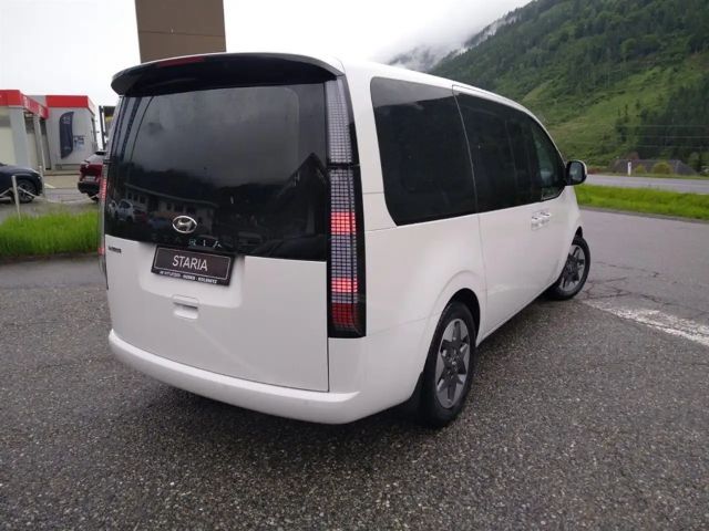 Hyundai Staria Trend