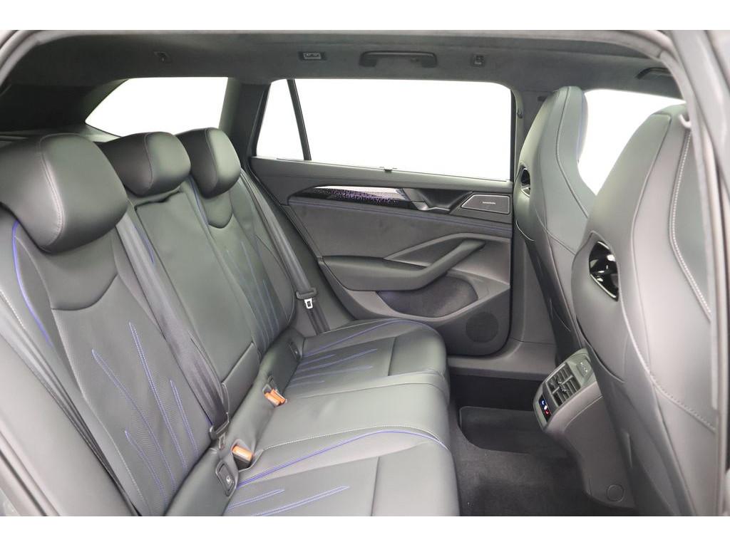 Volkswagen Passat 2.0 TDI R-Line Variant