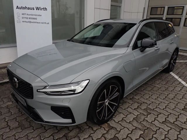 Volvo V60 AWD Dark Plus T6