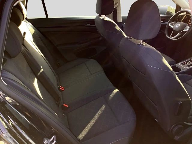 Volkswagen Golf 1.5 TSI DSG Life Variant