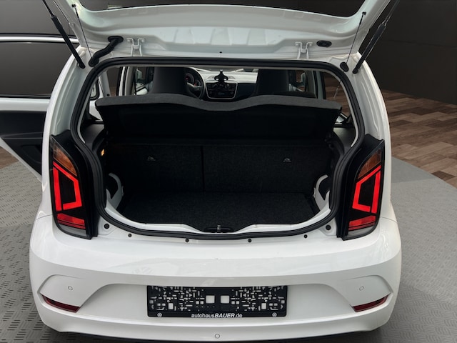 Volkswagen up! Move Move up!