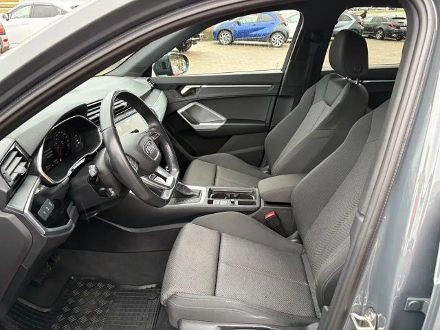 Audi Q3 35 TDI
